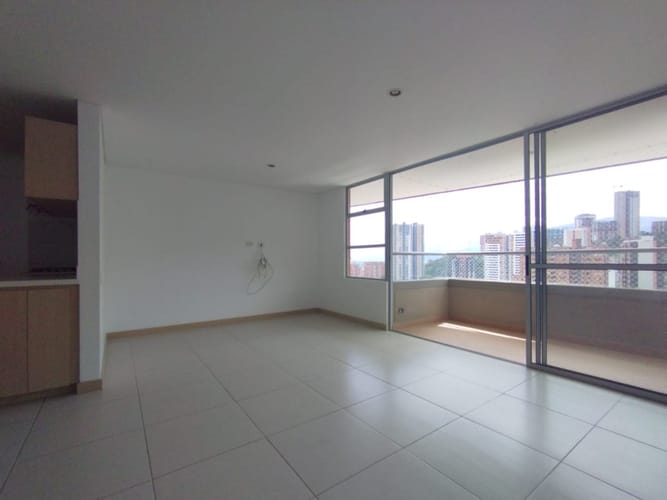 Apartamento de 3 alcobas en arriendo en Vereda San Jose, Sabaneta, 105 m² · foto 2 de 20