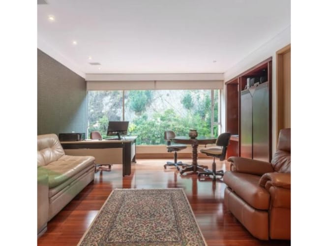 Apartamento de 4 alcobas en venta en Santa Barbara, Bogotá, 404 m² · foto 15 de 18