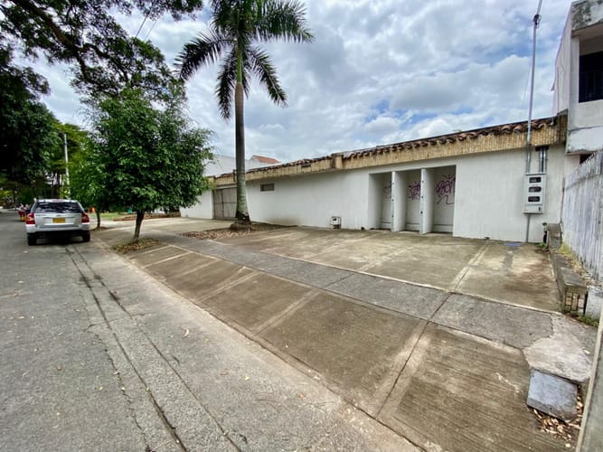 Casa de 5 alcobas en venta en Las Mercedes, Palmira, 483 m² · foto 18 de 21
