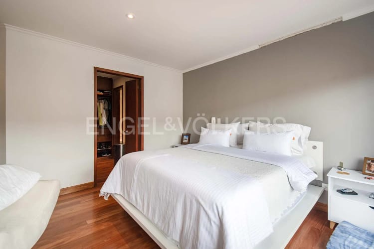 Apartamento de 3 alcobas en venta en Chicó Navarra, Bogotá, 145 m² · foto 8 de 14