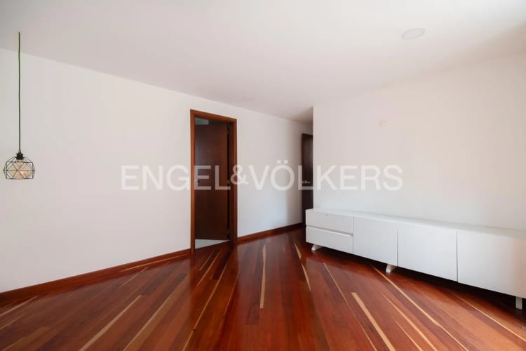 Apartamento de 2 alcobas en venta en Chico, Bogotá, 143 m² · foto 12 de 14