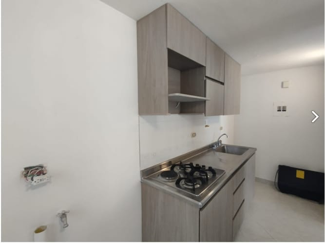 Apartamento de 2 alcobas en arriendo en Castropol, Medellín, 70 m² · foto 2 de 15