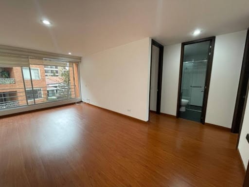 Apartamento de 2 alcobas en venta en Caobos Salazar, Bogotá, 80 m² · foto 5 de 20