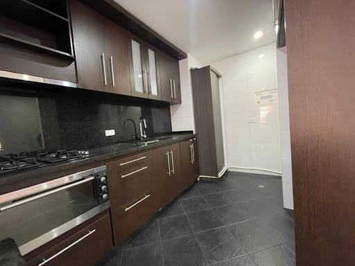 Apartamento de 2 alcobas en venta en Caobos Salazar, Bogotá, 80 m² · foto 18 de 20