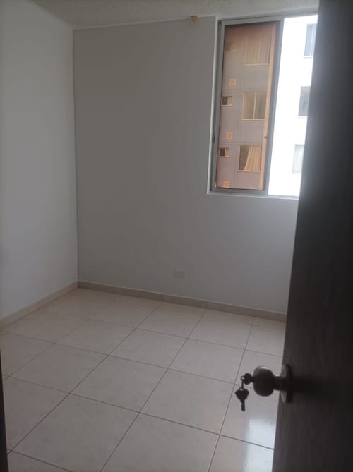 Apartamento de 3 alcobas en venta en Primera De Mayo, Girón, 57 m² · foto 12 de 15