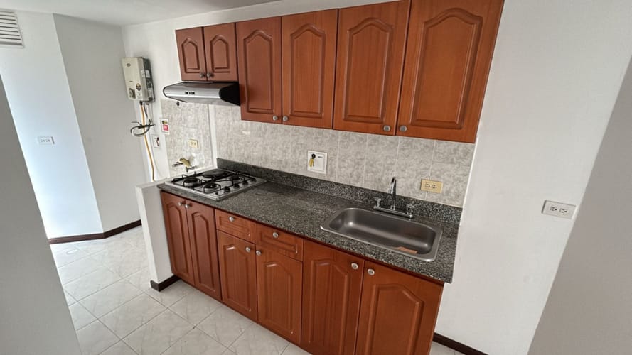 Apartamento de 2 alcobas en arriendo en Vía Las Palmas, Medellín, 55 m² · foto 5 de 10