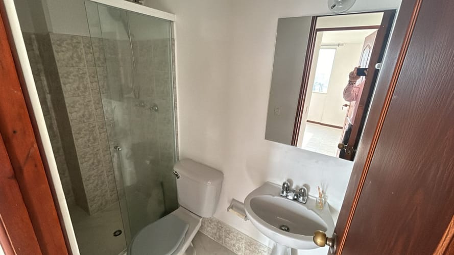 Apartamento de 2 alcobas en arriendo en Vía Las Palmas, Medellín, 55 m² · foto 6 de 10