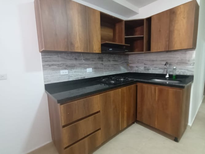 Apartamento de 3 alcobas en arriendo en La Colina, Medellín, 65 m² · foto 2 de 14