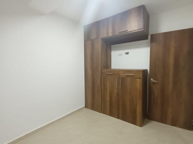 Apartamento de 3 alcobas en arriendo en La Colina, Medellín, 65 m² · foto 10 de 14