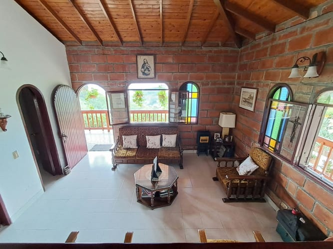 Casa de 4 alcobas en venta en Aguas Frias, Medellín · foto 4 de 24