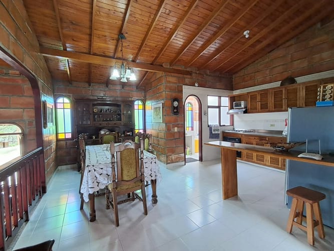 Casa de 4 alcobas en venta en Aguas Frias, Medellín · foto 6 de 24