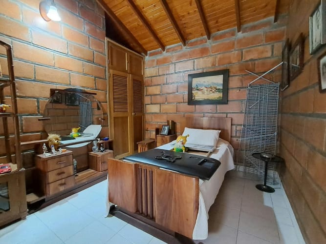 Casa de 4 alcobas en venta en Aguas Frias, Medellín · foto 16 de 24