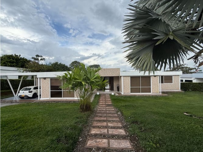 Casa de 3 alcobas en arriendo en El Caimo, Armenia, 280 m² · foto 4 de 24