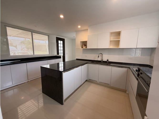 Casa de 3 alcobas en arriendo en El Caimo, Armenia, 280 m² · foto 15 de 24