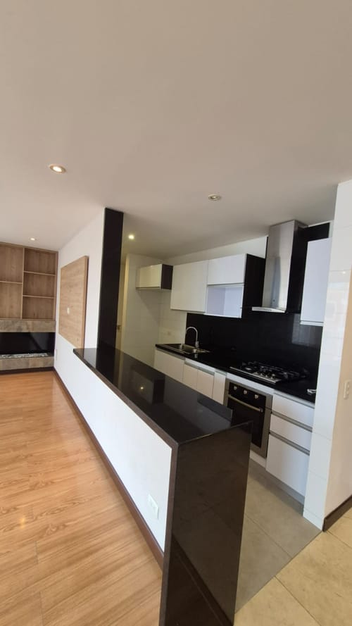 Apartamento de 2 alcobas en arriendo en San Patricio, Bogotá, 93 m² · foto 3 de 24