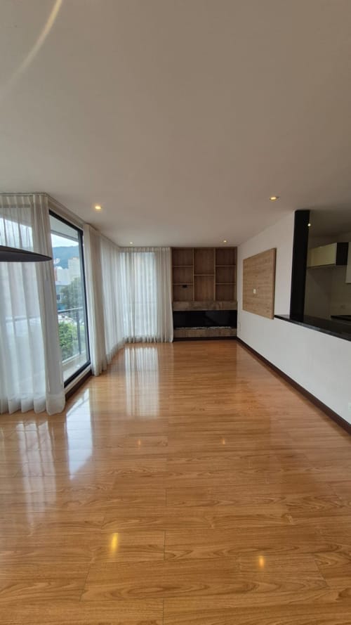 Apartamento de 2 alcobas en arriendo en San Patricio, Bogotá, 93 m² · foto 4 de 24