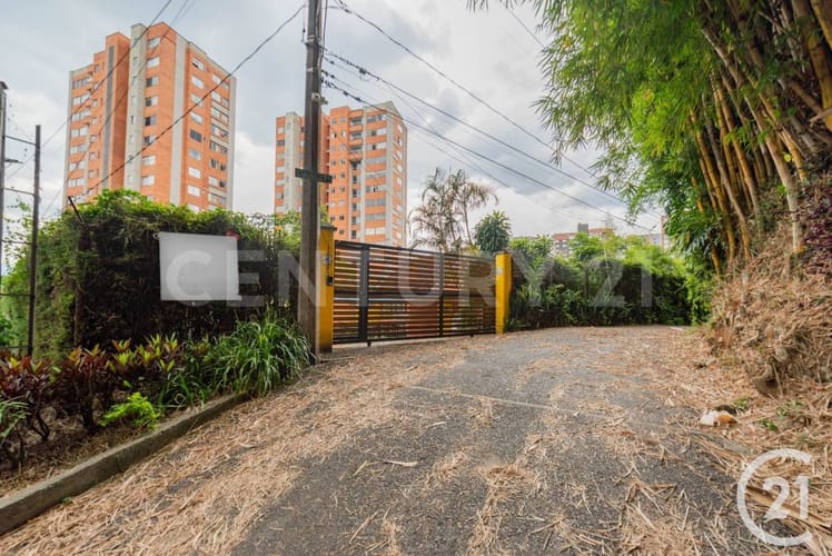 Lote en venta en La Inmaculada, Envigado, 1502 m² · foto 4 de 12