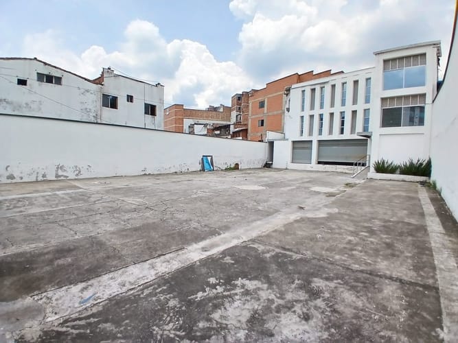 Bodega en arriendo en Viviendas Del Sur, Itagüí, 420 m² · foto 3 de 10