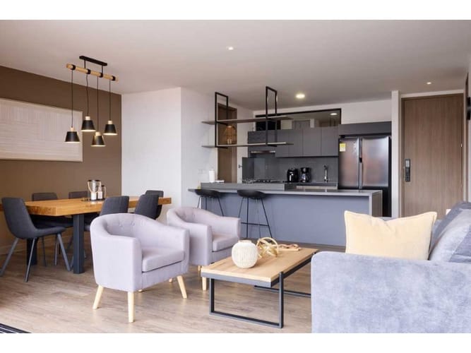 Apartamento de 2 alcobas en arriendo en Los Balsos, Medellín, 92 m² · foto 2 de 16
