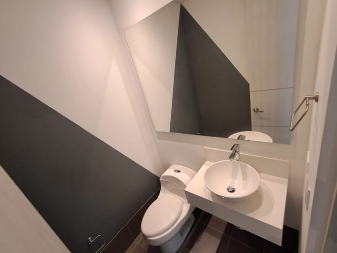 Apartamento de 1 alcoba en arriendo en Altos Del Poblado, Medellín, 62 m² · foto 4 de 15