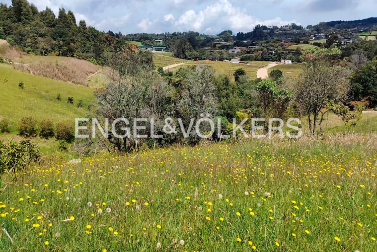 Lote en venta en Las Palmas, Medellín · foto 2 de 7