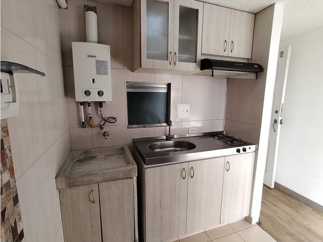 Apartaestudio en venta en Calandaima, Bogotá, 47 m² · foto 2 de 14