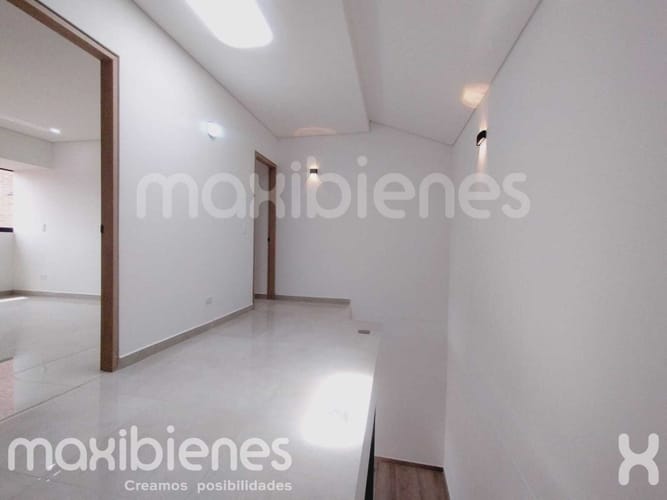 Apartamento de 2 alcobas en arriendo en La Floresta, Medellín, 103 m² · foto 7 de 15