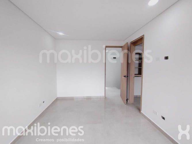 Apartamento de 2 alcobas en arriendo en La Floresta, Medellín, 103 m² · foto 8 de 15