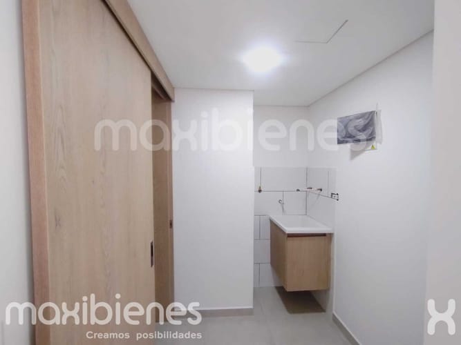 Apartamento de 2 alcobas en arriendo en La Floresta, Medellín, 103 m² · foto 12 de 15