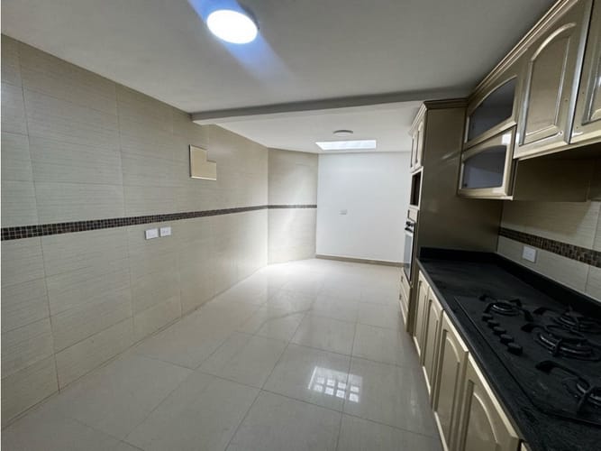 Casa de 6 alcobas en venta en El Ingenio, Cali, 350 m² · foto 10 de 19