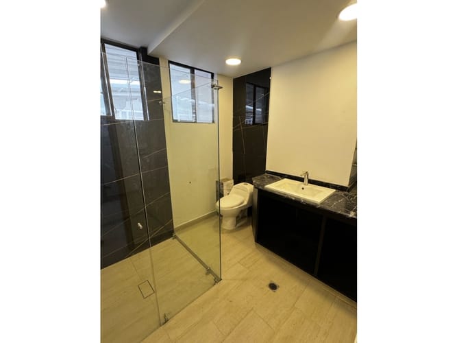Casa de 6 alcobas en venta en El Ingenio, Cali, 350 m² · foto 11 de 19