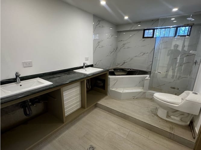 Casa de 6 alcobas en venta en El Ingenio, Cali, 350 m² · foto 14 de 19