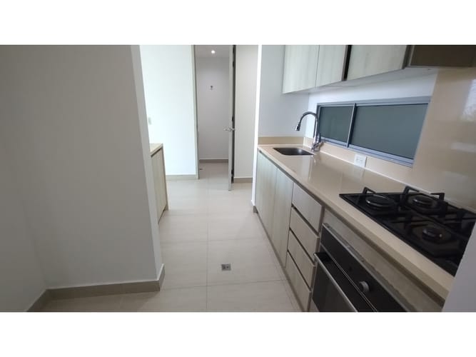 Apartamento de 2 alcobas en arriendo en Conjunto Central Park, Barranquilla, 90 m² · foto 7 de 20