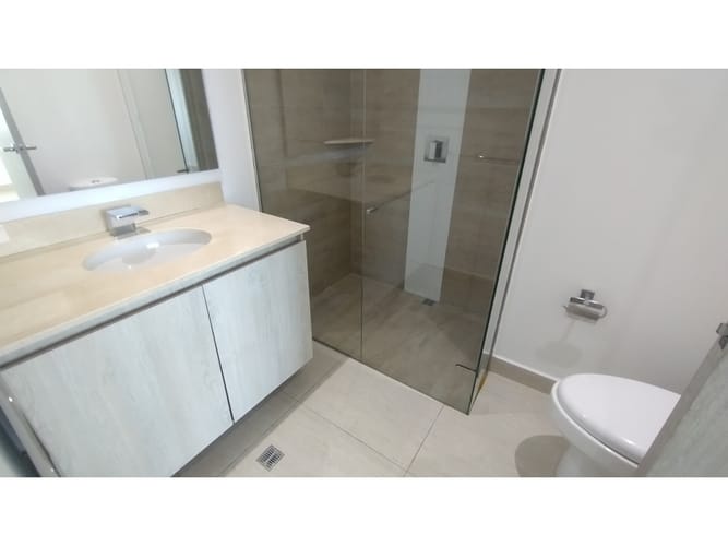 Apartamento de 2 alcobas en arriendo en Conjunto Central Park, Barranquilla, 90 m² · foto 13 de 20