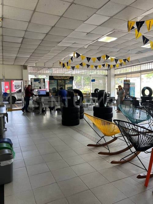 Bodega en venta en Barzal Bajo Sur, Villavicencio, 1800 m² · foto 3 de 20
