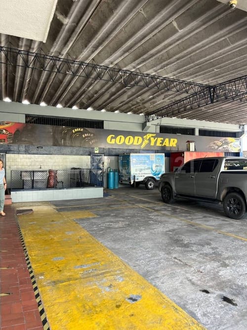 Bodega en venta en Barzal Bajo Sur, Villavicencio, 1800 m² · foto 7 de 20