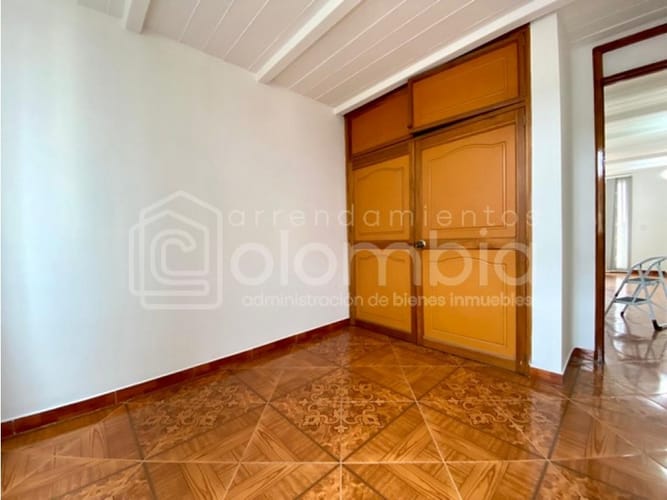 Apartamento de 3 alcobas en venta en Urbanizacion Milan Condominio Iv, Envigado, 74 m² · foto 6 de 11