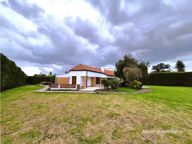 Casa de 5 alcobas en venta en Cr Quintas De Serrezuela, Mosquera, 526 m² · foto 4 de 24
