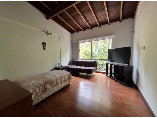 Casa de 3 alcobas en venta en Montessori, Medellín, 150 m² · foto 11 de 15