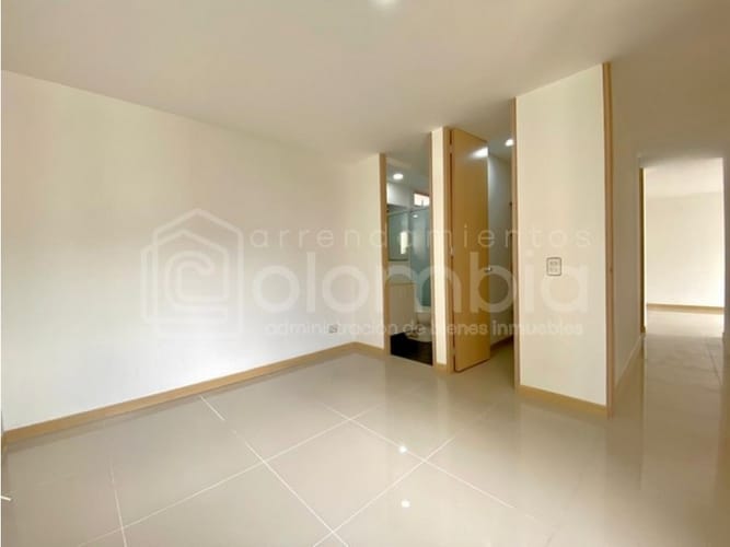 Apartamento de 2 alcobas en venta en El Carmelo Ii, Sabaneta, 70 m² · foto 10 de 17