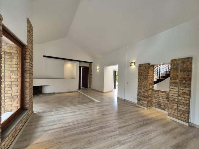 Casa de 5 alcobas en venta en Cr Quintas De Serrezuela, Mosquera, 526 m² · foto 9 de 24