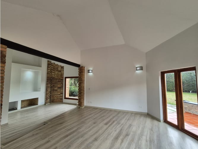 Casa de 5 alcobas en venta en Cr Quintas De Serrezuela, Mosquera, 526 m² · foto 13 de 24