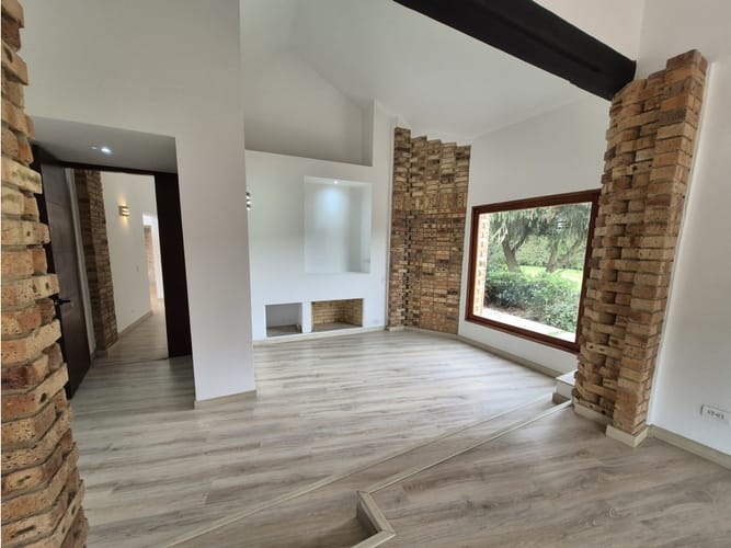 Casa de 5 alcobas en venta en Cr Quintas De Serrezuela, Mosquera, 526 m² · foto 14 de 24