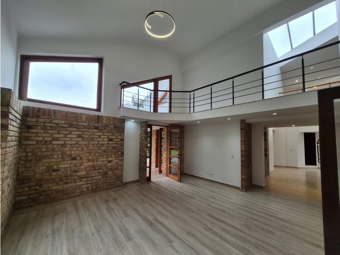 Casa de 5 alcobas en venta en Cr Quintas De Serrezuela, Mosquera, 526 m² · foto 22 de 24