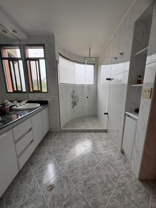 Apartamento de 4 alcobas en venta en Palogrande, Manizales, 168 m² · foto 16 de 18