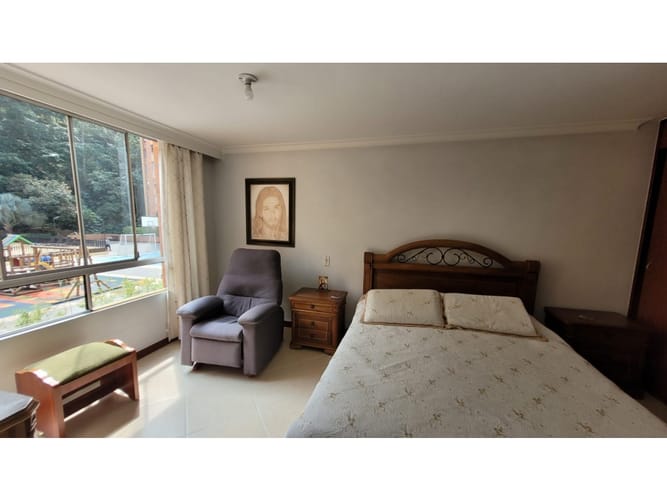 Apartamento de 4 alcobas en venta en El Poblado, Medellín, 120 m² · foto 3 de 17