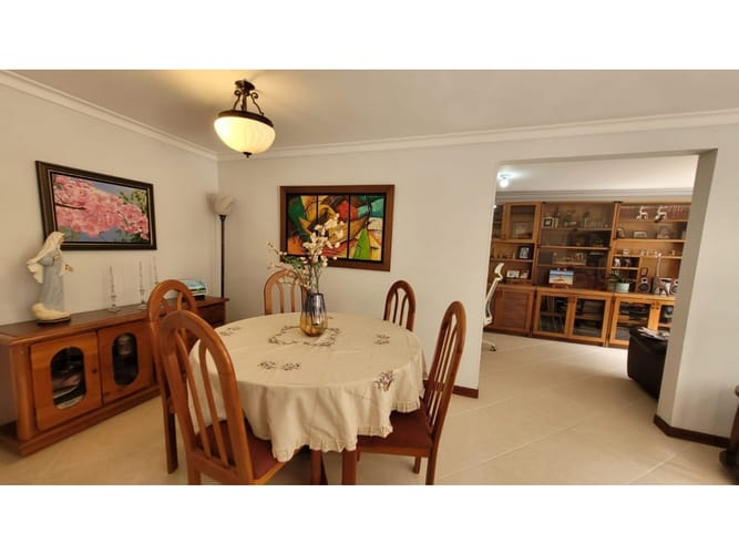 Apartamento de 4 alcobas en venta en El Poblado, Medellín, 120 m² · foto 7 de 17