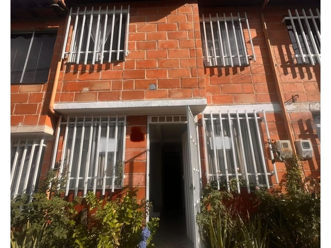 Casa de 3 alcobas en venta en Cabecera San Antonio De Prado, Medellín, 69 m² · foto 17 de 18