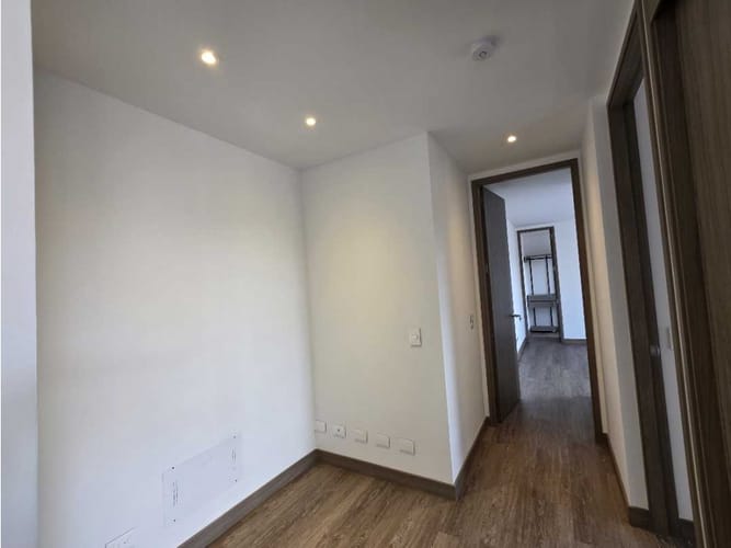 Apartamento de 2 alcobas en arriendo en Los Balsos, Medellín, 106 m² · foto 10 de 21