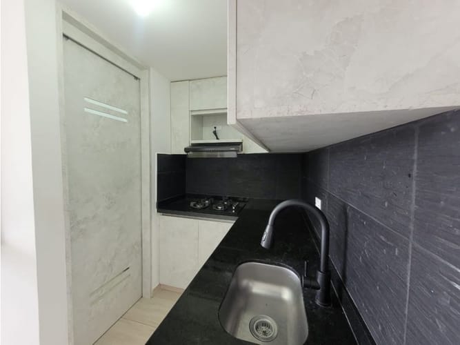 Apartamento de 3 alcobas en venta en Evaristo Garcia, Pereira, 55 m² · foto 8 de 19